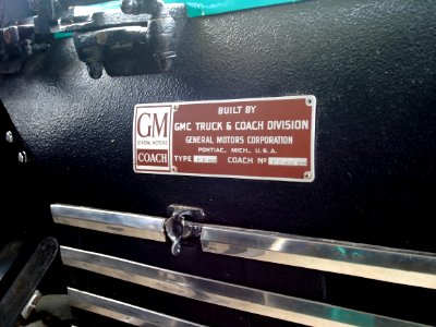 1952_GMC_Silver_Eagle_(M3_CQ,_PD4103)_coach_No_1355