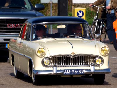 1956_Simca_Versailles_pic1