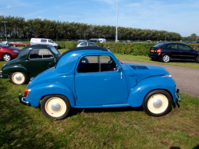 1952_Fiat_500C_photo-1