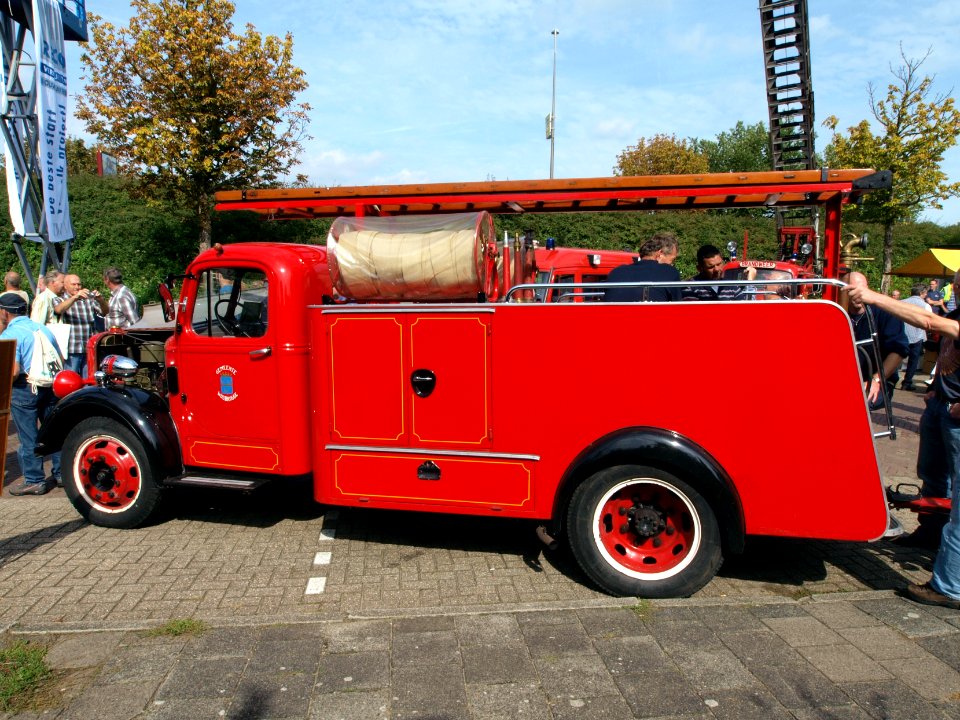 1955_Bedford_MLC_pic4