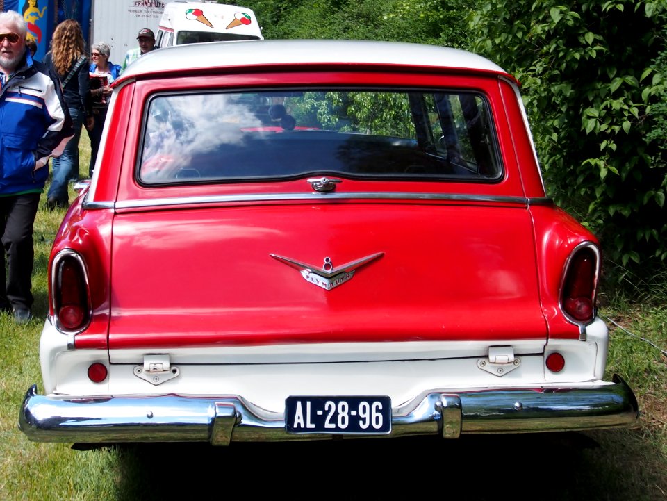 1955_Plymouth_Plaza_pic4