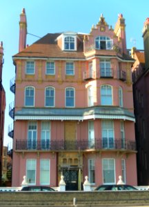 2_King's_Gardens,_Hove_(NHLE_Code_1205945)_(July_2012)