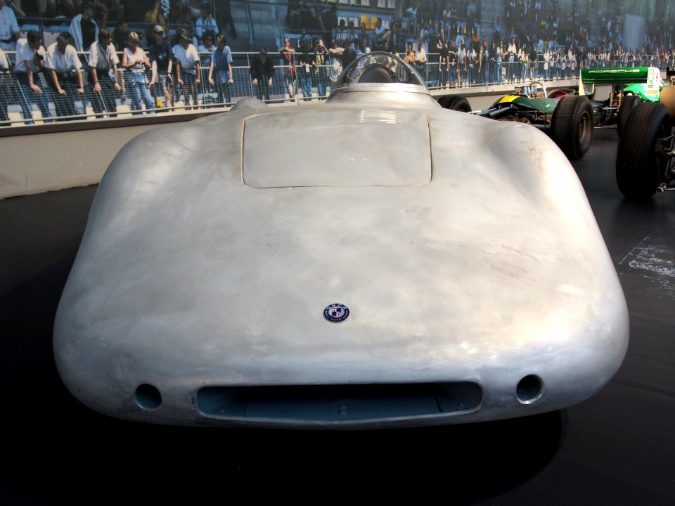 1955_TN_Simpson_Spécial_Record,_4_cylinder,_1490cm3,_140hp,_261kmh,_photo_5