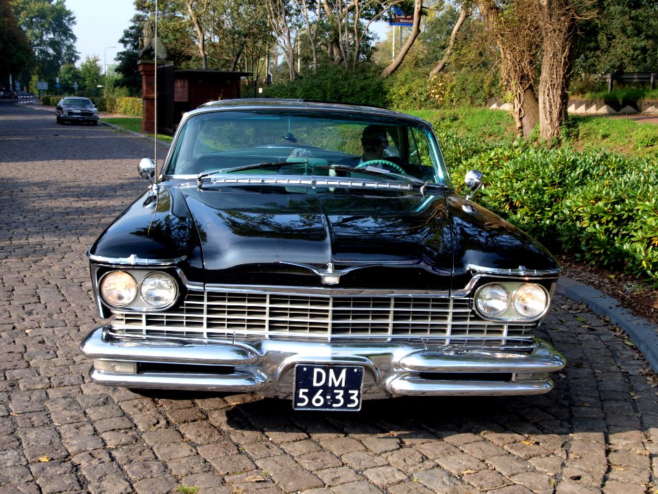 1957_Imperial_South_Hampton_photo-2