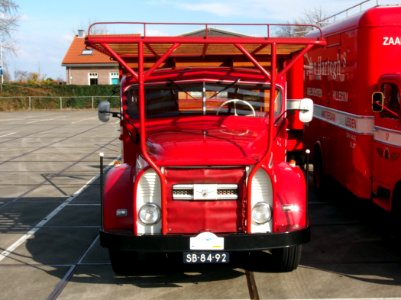 1957_DAF_A15_D_516_Torpedofront-truck,_pic5