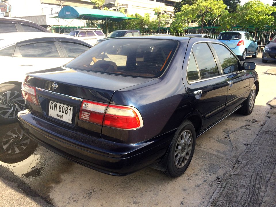 1999-2000_Nissan_Sunny_(B14)_1.6_Super_Saloon_Sedan_(08-06-2018)_04