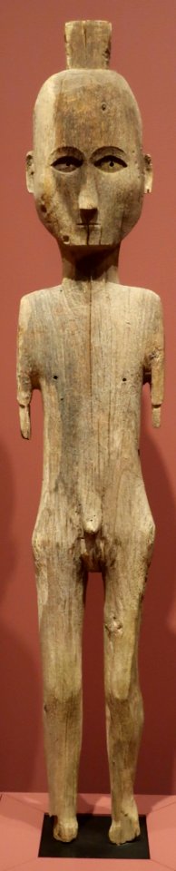 19th_century_ancestor_figure_(tau_tau)_from_Sulawesi,_Buntu_Bourake,_HAA
