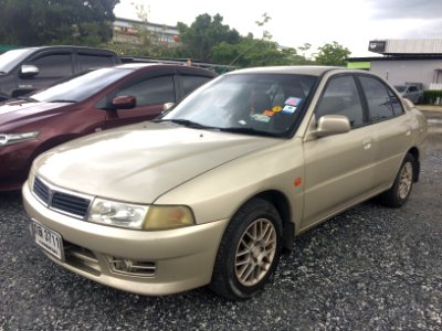 1999-2000_Mitsubishi_Lancer_(CK2)_1.8_SEi_Limited_Sedan_(2018-07-03)_01