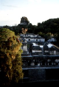 1989-Tikal-Guatemala-02