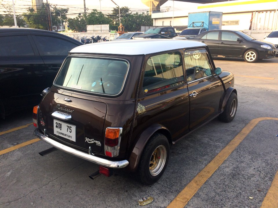 1999_Rover_Mini_Cooper_(ADO20)_1.3i_Mini_40Th._Anniversary_Limited_Edition_Hatchback_(04-01-2018)_04