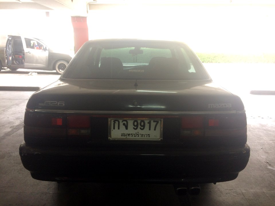 1988-1989_Mazda_626_(GD)_GLX_Sedan_(13-08-2018)_05