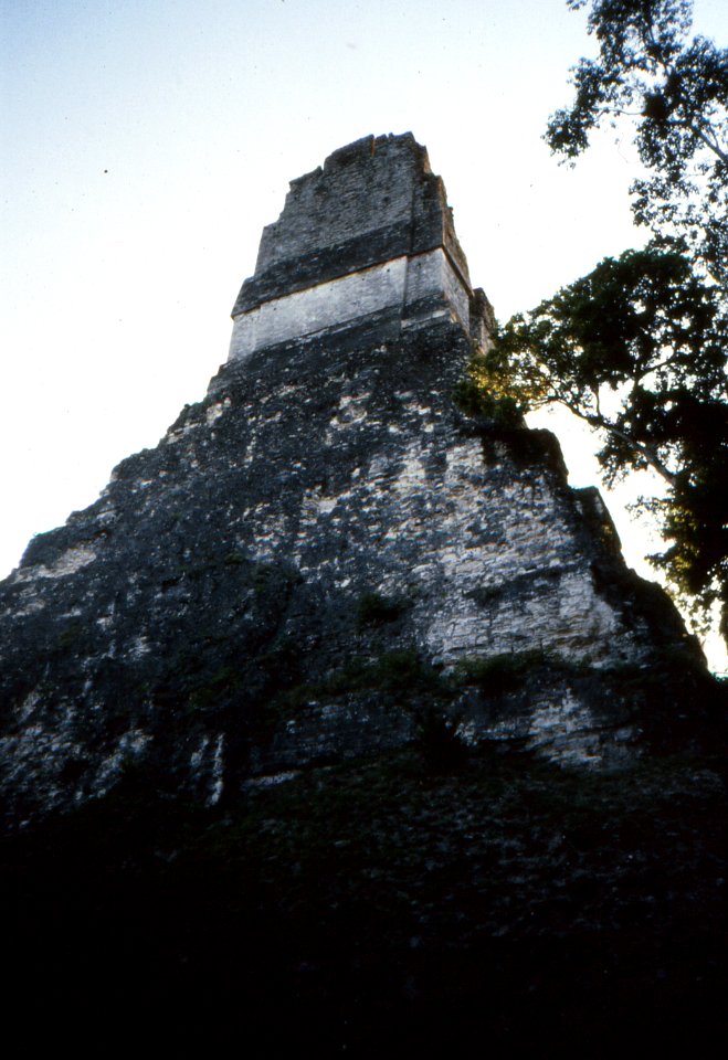 1989-Tikal-Guatemala-08