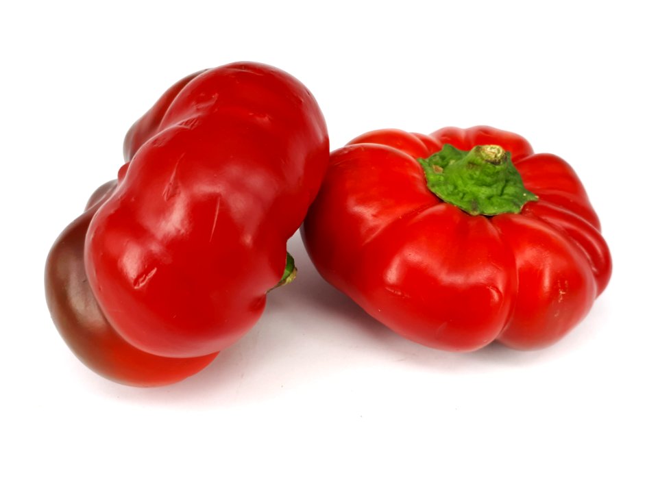 2_x_Flat_red_bell_pepper_2017_E