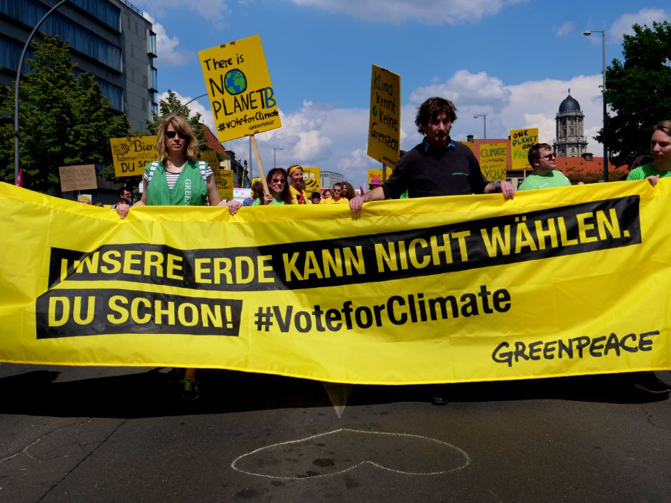 1Europafüralle_demonstration_Berlin_Greenpeace_block_01