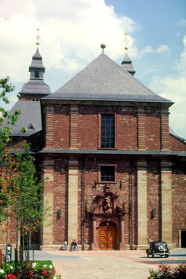 198708Wallduern03