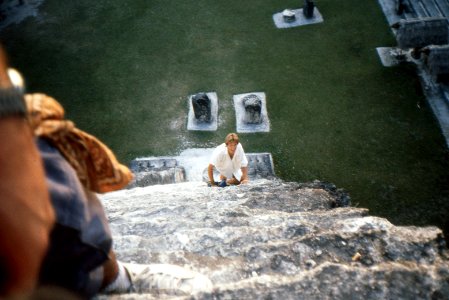 1989-Tikal-Guatemala-05