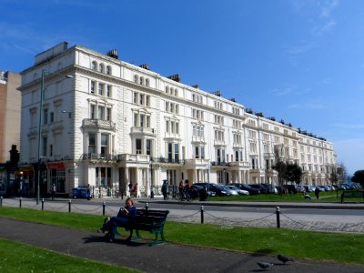 1–17_Palmeira_Square,_Hove_(NHLE_Code_1298646)_(May_2013)_(1)