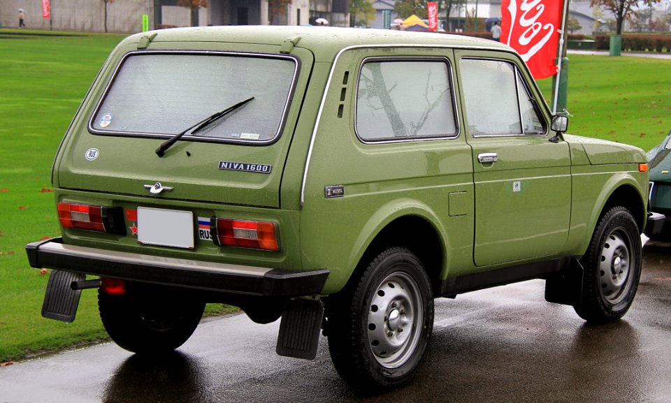 1987_Lada_Niva_1600_rear