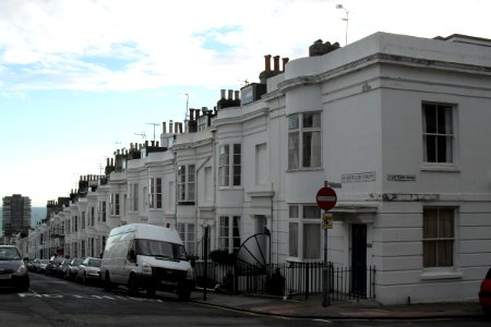1–22_Montpelier_Street_and_1_Victoria_Road,_Brighton_(NHLE_Code_1381591)