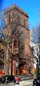 1st_Presby_124_Henry_St_tower_sunny_morn_jeh