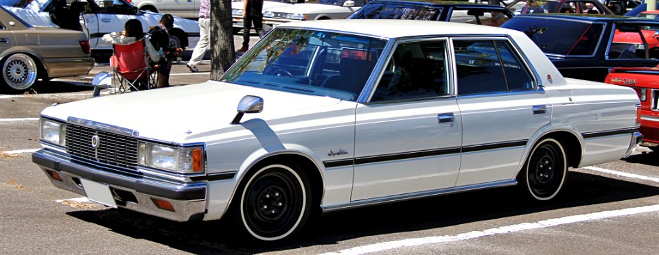 1981-1983_Toyota_Crown_Super_Saloon
