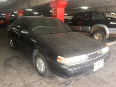 1988-1989_Mazda_626_(GD)_GLX_Sedan_(13-08-2018)_03