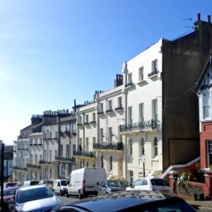 1–13_Roundhill_Crescent,_Round_Hill,_Brighton_(NHLE_Code_1380833)_(February_2014)_(1)