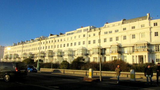1–14_Chichester_Terrace,_Kemp_Town,_Brighton_(NHLE_Code_1380256)_(December_2016)_(5)