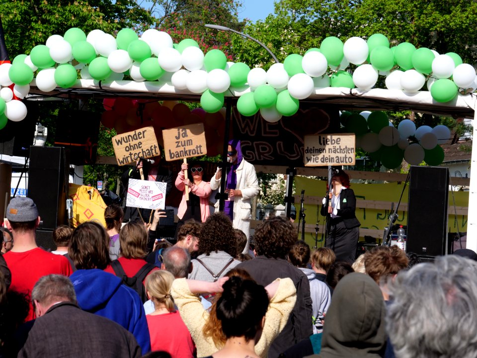 1st_may_demonstration_Grunewald_2019_at_Johannaplatz_05