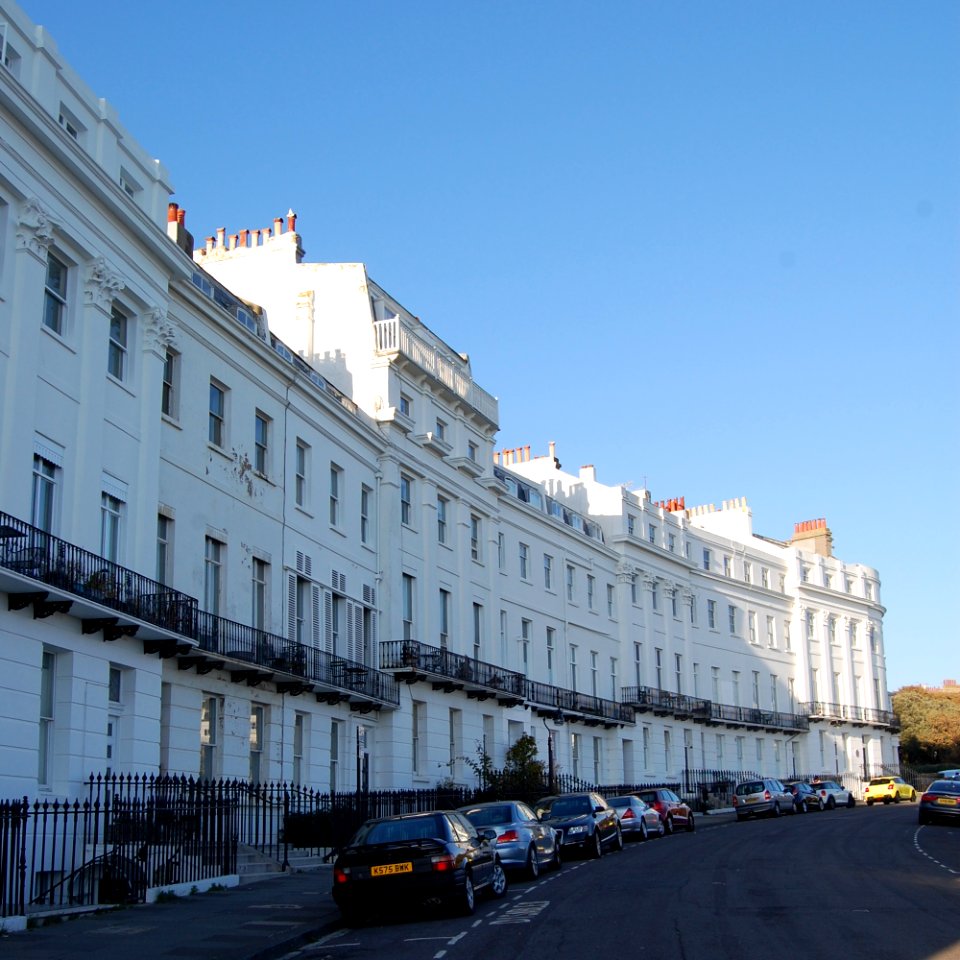 1–14_Lewes_Crescent,_Kemp_Town,_Brighton_(NHLE_Code_1381658)_(September_2018)_(4)