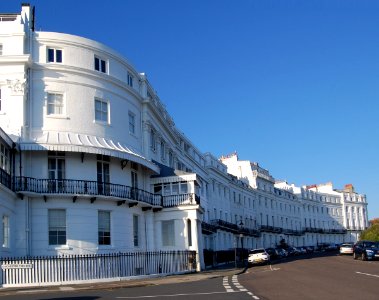 1–14_Lewes_Crescent,_Kemp_Town,_Brighton_(NHLE_Code_1381658)_(September_2018)_(2)
