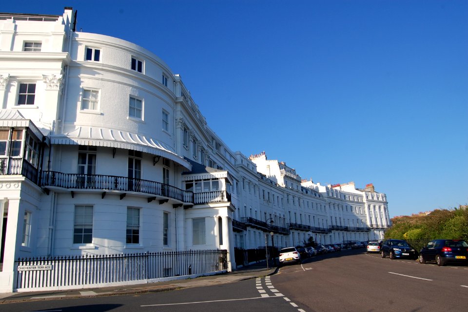 1–14_Lewes_Crescent,_Kemp_Town,_Brighton_(NHLE_Code_1381658)_(September_2018)_(1)