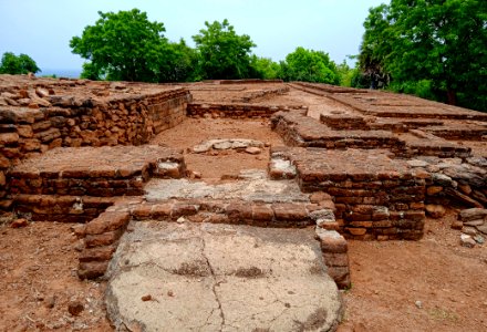 1st_century_BCE_to_3rd_century_CE_Pandavula_Metta,_Korukonda_Buddhist_site,_Kapavaram_Andhra_Pradesh_-_13