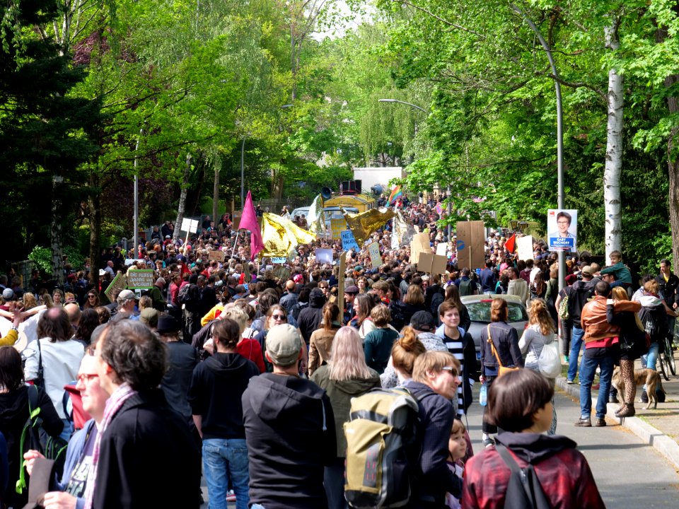 1st_may_demonstration_Grunewald_2019_07