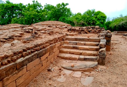 1st_century_BCE_to_3rd_century_CE_Pandavula_Metta,_Korukonda_Buddhist_site,_Kapavaram_Andhra_Pradesh_-_19