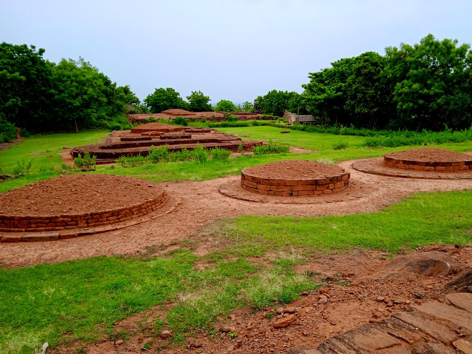1st_century_BCE_to_3rd_century_CE_Pandavula_Metta,_Korukonda_Buddhist_site,_Kapavaram_Andhra_Pradesh_-_31