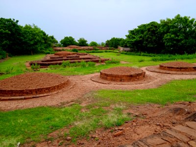 1st_century_BCE_to_3rd_century_CE_Pandavula_Metta,_Korukonda_Buddhist_site,_Kapavaram_Andhra_Pradesh_-_31