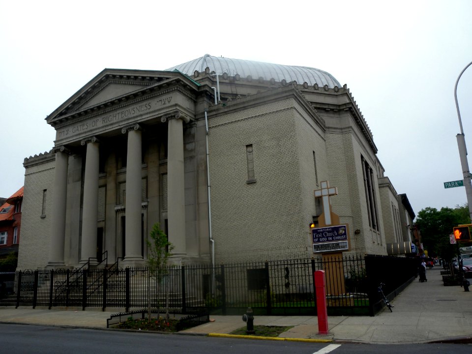 1st_Church_of_God_in_Christ_Park_Pl_Kingston_Av_jeh