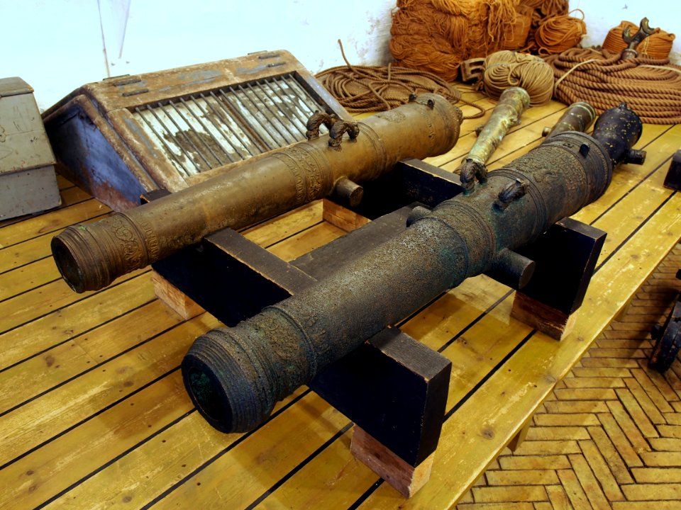 2_cannons_Royal_Danish_Naval_Museum_pic1