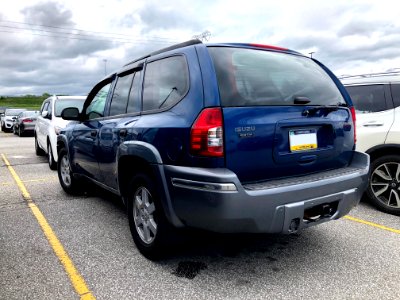 2005_Isuzu_Ascender_5-passenger_in_Adriatic_Blue,_rear_left,_5-29-2021