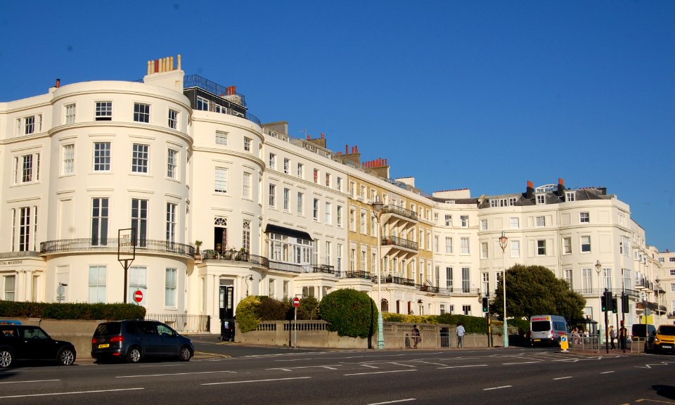 1–9_Eastern_Terrace,_Brighton_(NHLE_Code_1380486)_(September_2018)_(1)