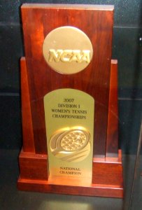2007_ncaa_women_tennis_trophy