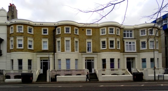 1–3_Richmond_Terrace,_Brighton_(NHLE_Code_1380819)_(January_2012)_(2)