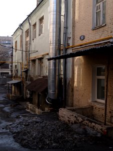 1st_Kolobovsky_9_back_Apr_2011_01