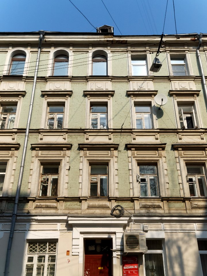 1st_Kolobovsky_7_Apr_2011_01