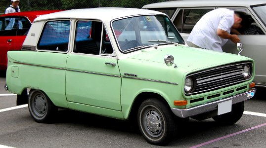 1st_generation_Mitsubishi_Minica_Deluxe