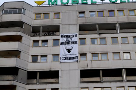 1st_may_protest_Berlin-Kreuzberg_2020_04