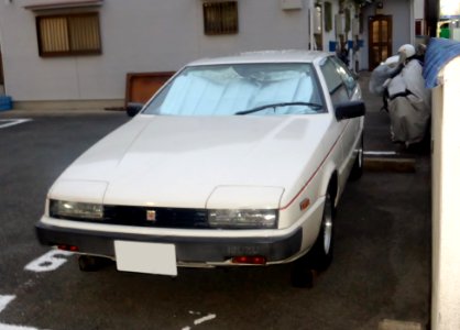 1st_generation_Isuzu_Piazza_front