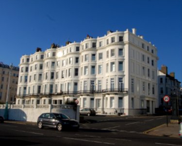 1–6_Clarendon_Terrace,_Kemp_Town,_Brighton_(NHLE_Code_1380402)_(September_2018)_(5)