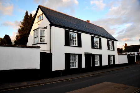 2_High_Street,_Topsham